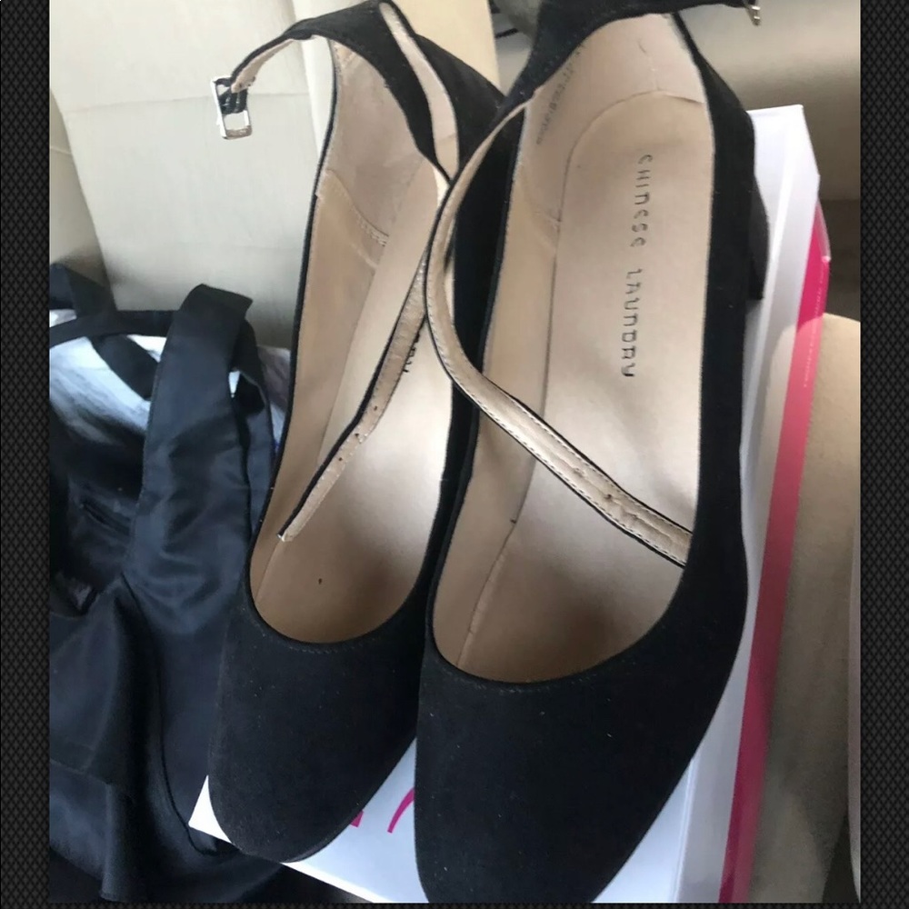 Black Chinese Laundry Shoes
